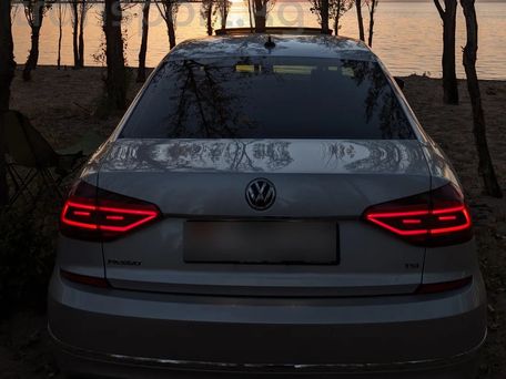 Volkswagen Passat, 2018 — фото 1
