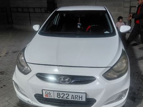Hyundai Accent, 2011 — 照片 12