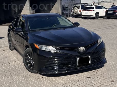 Toyota Camry, 2018 — фото 1