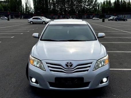 Toyota Camry, 2010 — фото 2