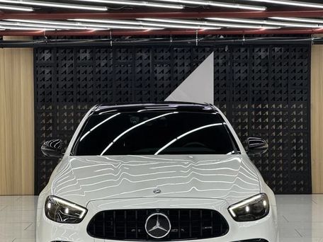 Mercedes-Benz E-Класс AMG, 2021 — 照片 1