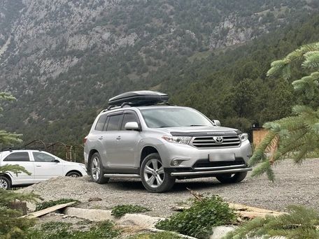 Toyota Highlander, 2010 — photo 1