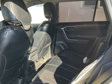 Toyota RAV4, 2018 — 照片 2