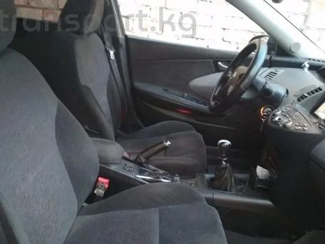 Nissan Primera, 2002 — 照片 8