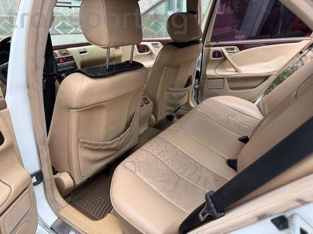 Mercedes-Benz E-Class, 2001 — photo 10