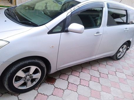 Toyota Wish, 2004 — photo 3