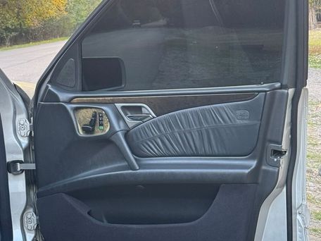 Mercedes-Benz E-Класс, 1996 — сүрөт 12