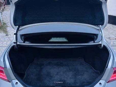 Toyota Camry, 2010 — фото 12