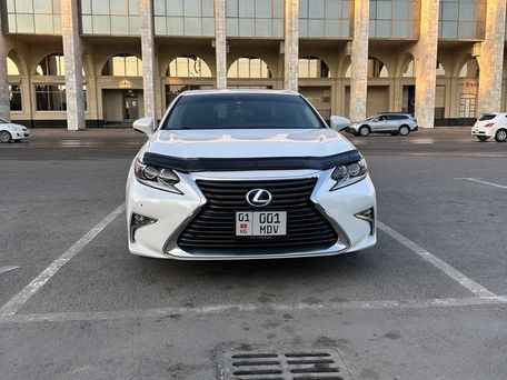 Lexus ES, 2016
