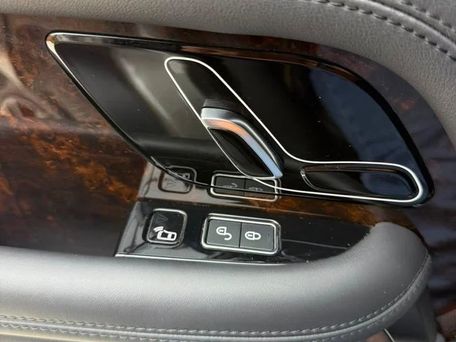 Land Rover Range Rover, 2019 — photo 11