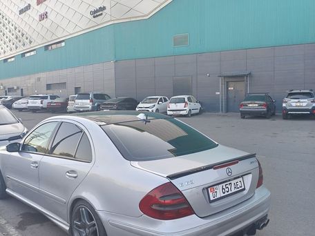 Mercedes-Benz E-Класс, 2003 — 照片 4