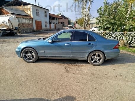 Mercedes-Benz C-Класс, 2001 — 照片 2