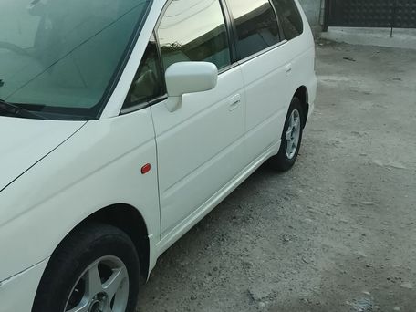 Honda Stream, 2000