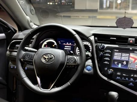 Toyota Camry, 2018 — 照片 10