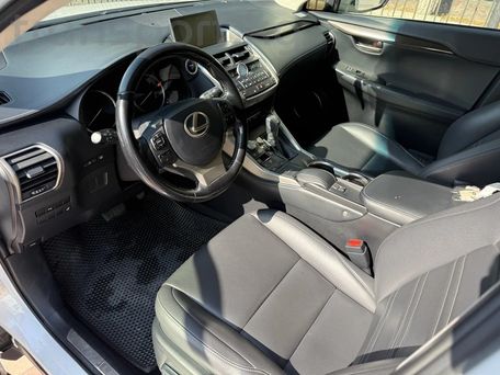Lexus NX, 2017 — 照片 4