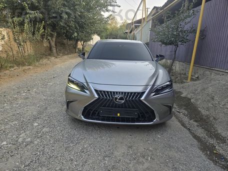 Lexus ES, 2023