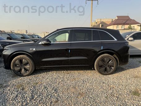 Li Auto (Lixiang) L6, 2025 — photo 4