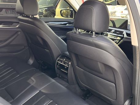 BMW 5 Series, 2019 — photo 17
