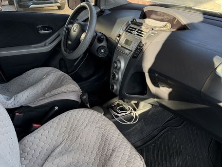 Toyota Yaris, 2008 — photo 5