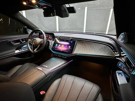 Mercedes-Benz E-Class, 2024 — photo 12