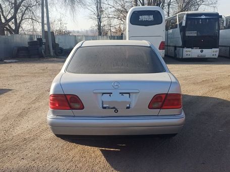 Mercedes-Benz E-Класс, 1999 — фото 2