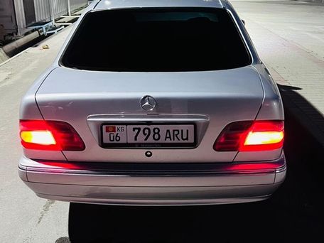 Mercedes-Benz E-Класс, 2001 — фото 13