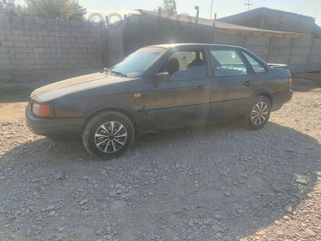 Volkswagen Passat, 1988 — сүрөт 5