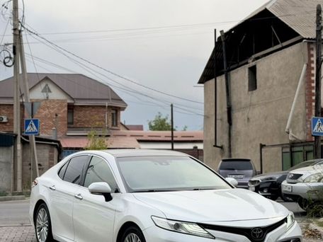 Toyota Camry, 2018 — фото 1