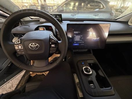 Toyota bZ5, 2026 — photo 3
