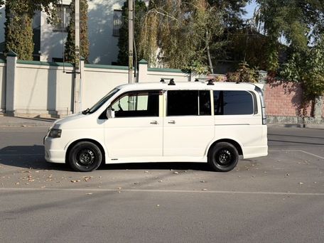 Honda Stepwgn, 2003 — photo 3