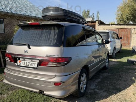 Toyota Estima, 2003 — 照片 2