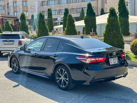 Toyota Camry, 2018 — фото 5