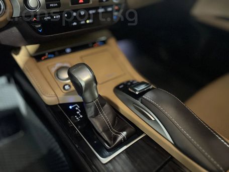 Lexus ES, 2017 — photo 20