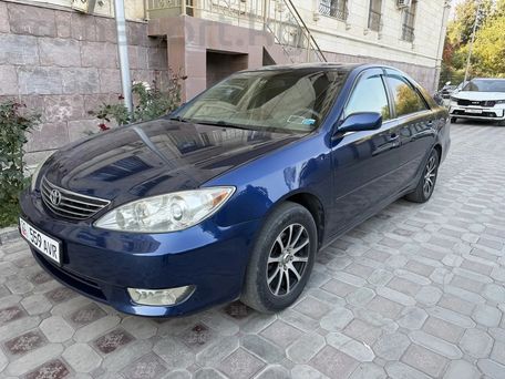 Toyota Camry, 2005 — 照片 2