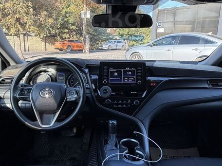Toyota Camry, 2021 — photo 8
