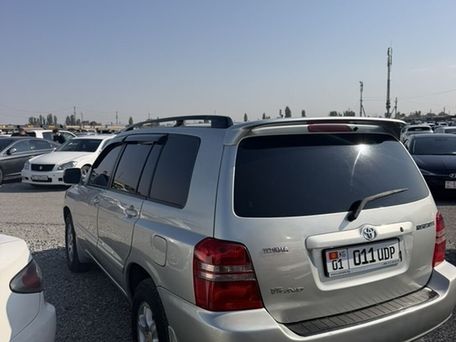 Toyota Highlander, 2002 — сүрөт 1