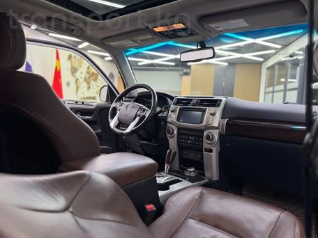 Toyota 4Runner, 2019 — 照片 9