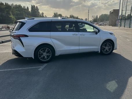 Toyota Sienna, 2022 — сүрөт 5
