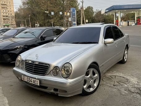 Mercedes-Benz E-Class, 2001 — photo 13