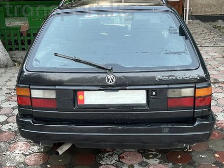 Volkswagen Passat, 1990 — фото 4