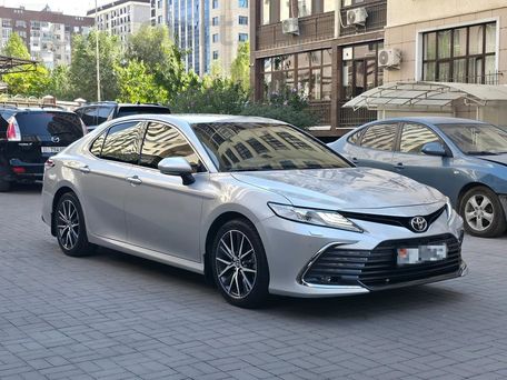 Toyota Camry, 2021 — фото 2