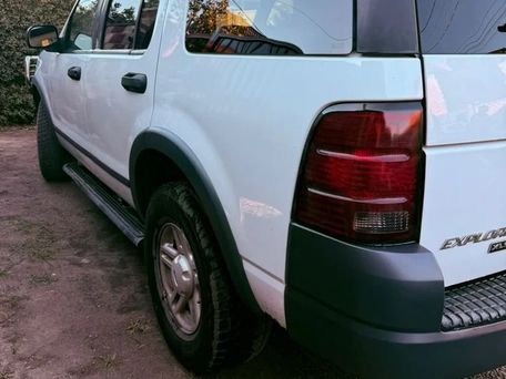 Ford Explorer, 2002 — фото 1