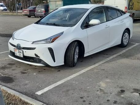 Toyota Prius, 2020 — фото 1