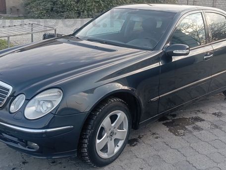 Mercedes-Benz E-Class, 2005 — photo 4
