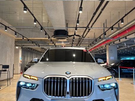BMW X7, 2023 — фото 1