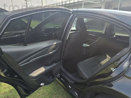 Toyota Camry, 2025 — photo 8