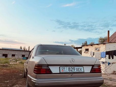 Mercedes-Benz W124, 1992 — фото 6