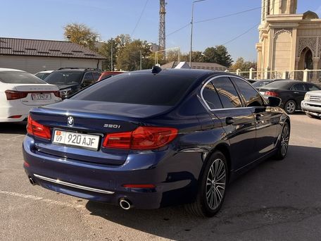 BMW 5 Series, 2019 — photo 9