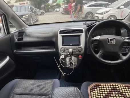 Honda Stream, 2006 — photo 5