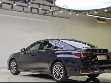 Lexus ES, 2023 — 照片 4
